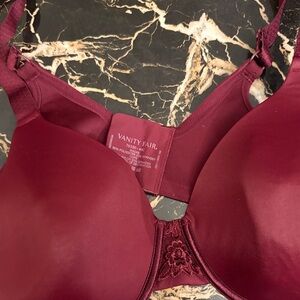 Vanity Fair Women's Deep Burgundy Bra